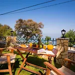Anna Boukari Apartman