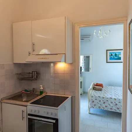 Anna Apartment *