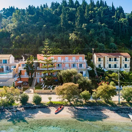 Anna Boukari * Vukarí