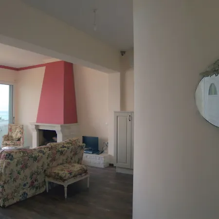 Apartment Anna Mpoukaris